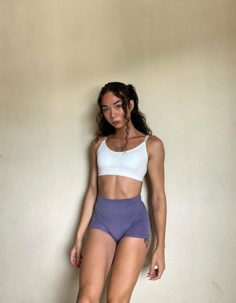 Biazinhagabi naked model archive