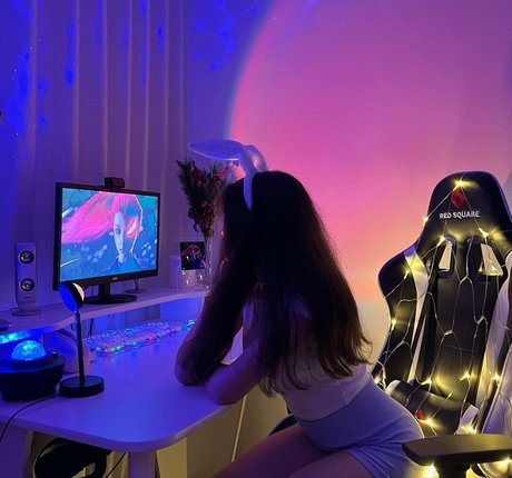 Tanya ASMR sex star img