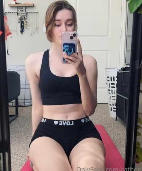 catbog pretty model photo