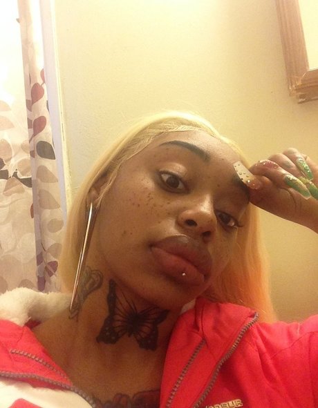 Creamyexotica hot pornstar img