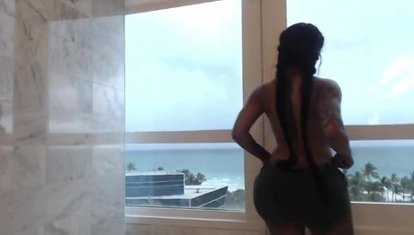 Creamyexotica model beautiful archive