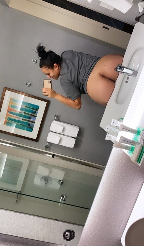 mzmulattobunny pornstar sexy pictures