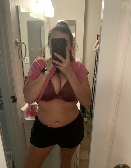 Emilayyy Babayy model naked images