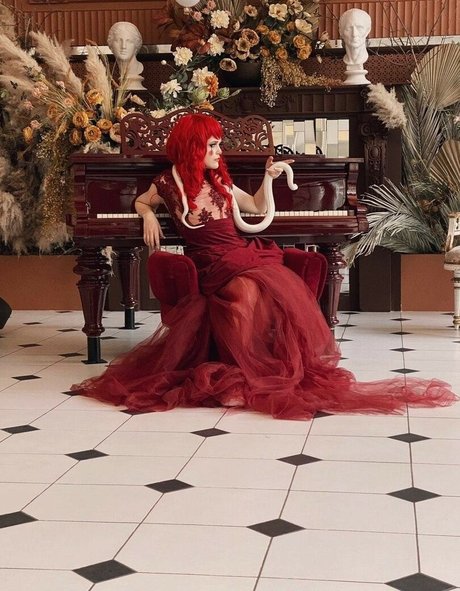 milf thick onlyfans pornographic picture