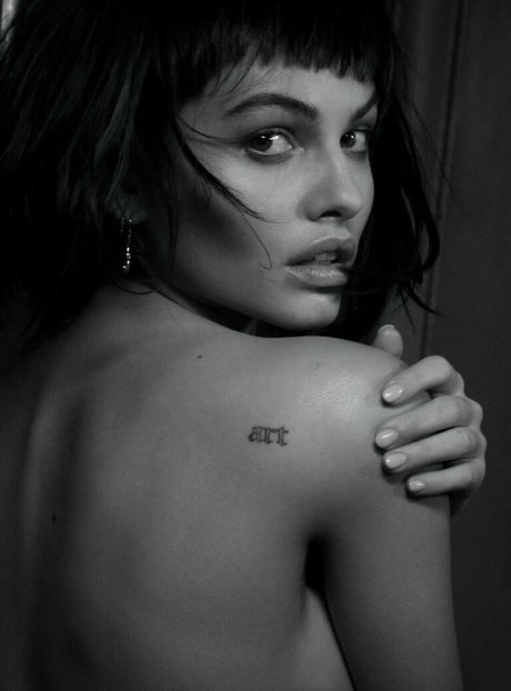 Thylane Blondeau star hot pic