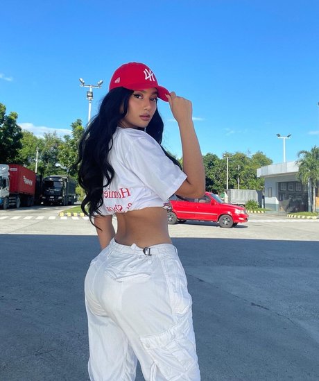 Nika Higashionna model free pictures