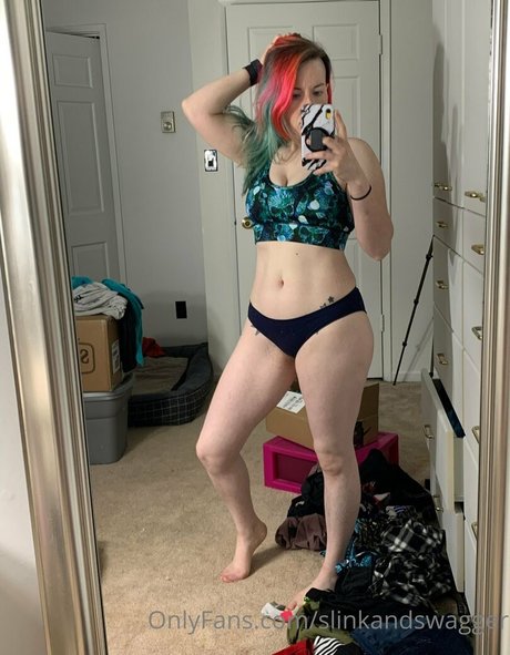 slinkandswagger model hot picture