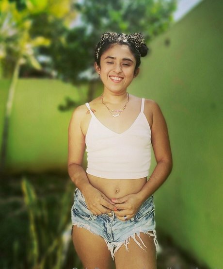 yamiloveshanti xxx star galleries