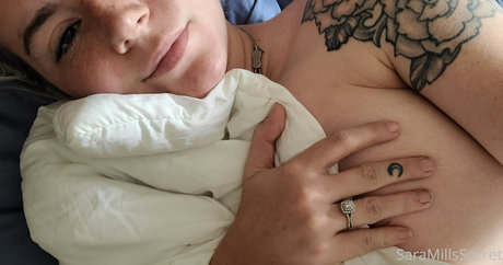 Sara Mills star adult pic