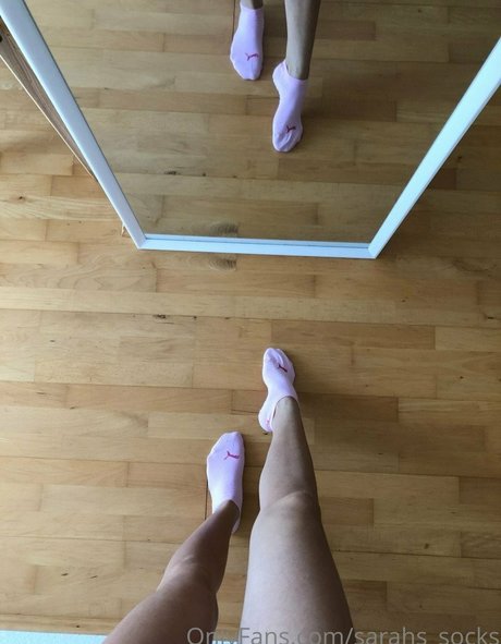 Sarahs fetish world model adult image