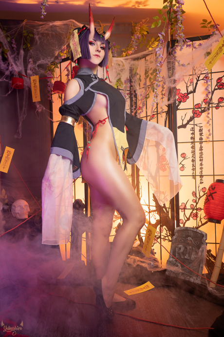 Yukeshiro erotic pornstar pics