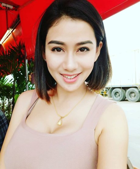 Saowalak Saifak xxx model galleries