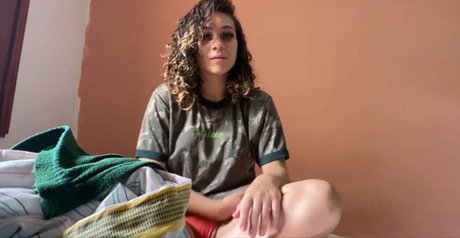 Leila Caetano nice actress photos