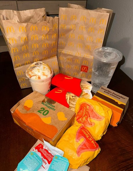 lovregainz pornographic model picture