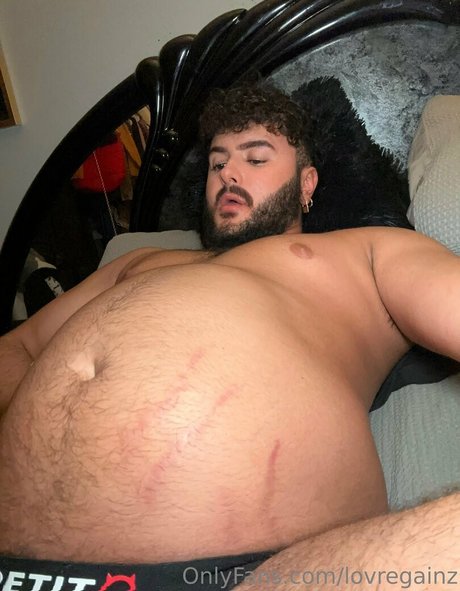 lovregainz adult model pic