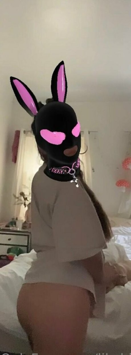 lil chinita naked model picture