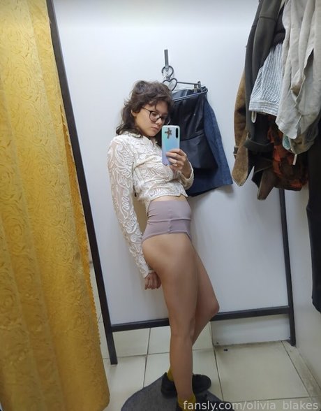 Olivia Blakes pornstar beautiful img