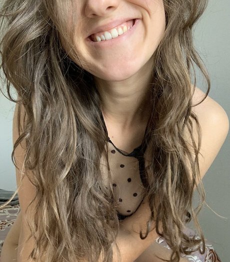 Yourwetactress nude model images