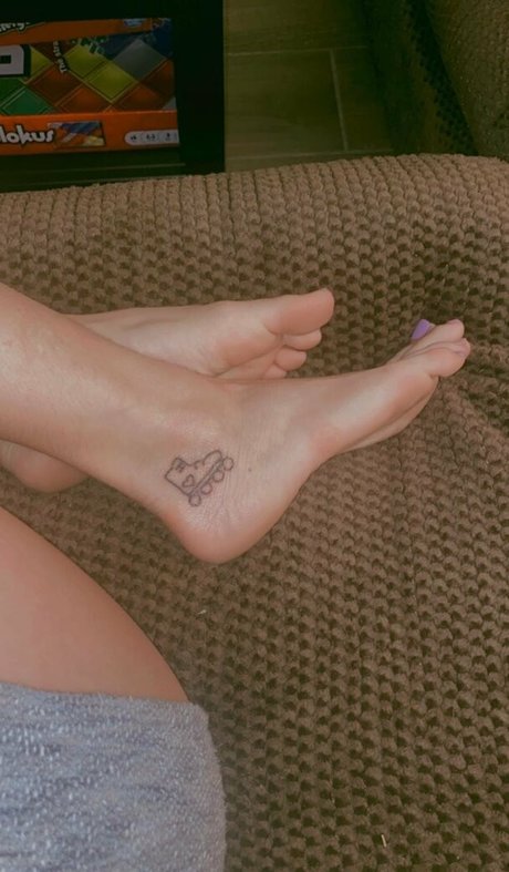 naomiswann high quality star photos