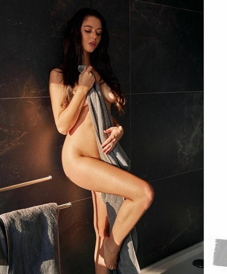 Zoelle nudes pornstar galleries