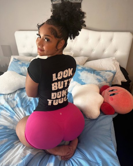 Darla Shuttlesworth adult model pictures