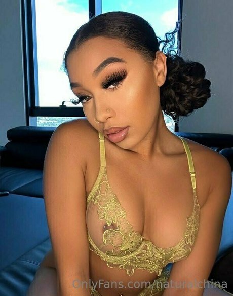 Bubble Booty pornstar xxx picture