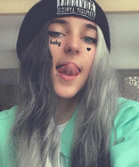 brunette teen onlyfans sexy nude pictures