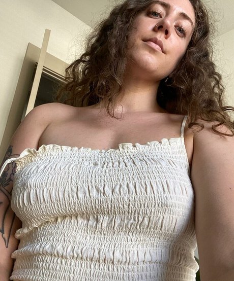 Nicole Quinn model pretty archive