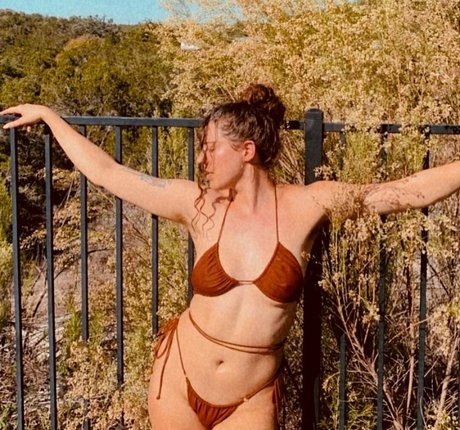 Nicole Quinn pornstar adult picture