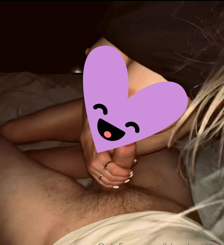 Blond Petite sex model img