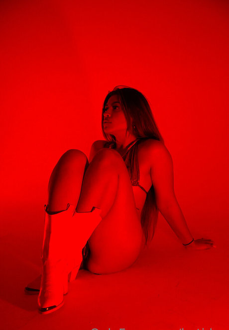 hatidza demirovic model hd image