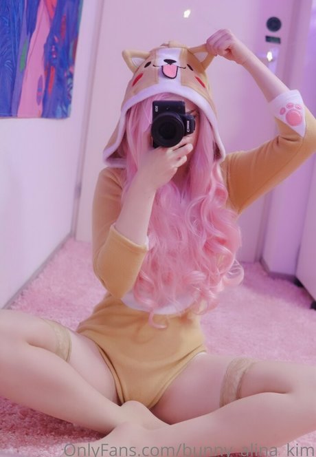 cute babe onlyfans naked archive