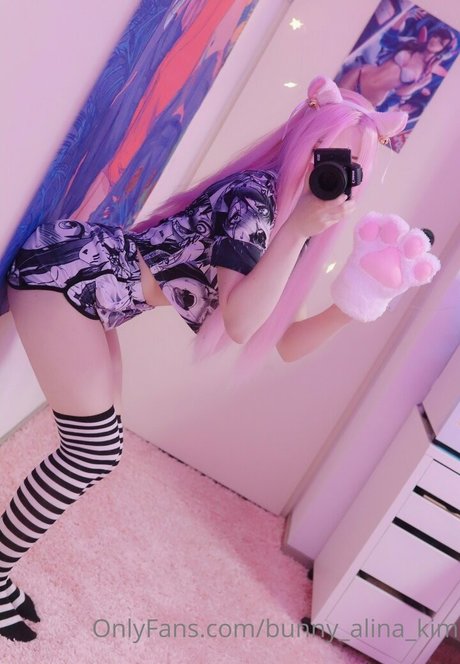 Alina Kim xxx pornstar img