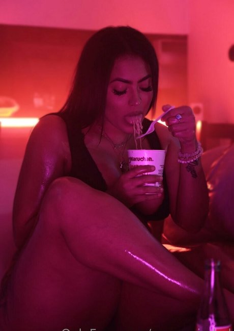 Youngnjaded pretty pornstar img