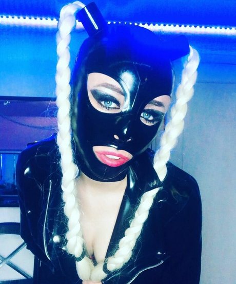 hostess onlyfans art nude pictures