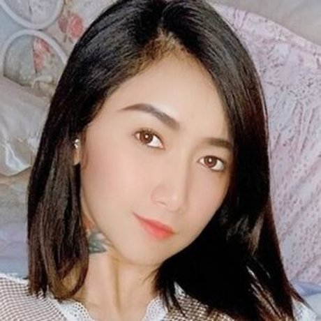 Secretly Warisi high quality actress picture