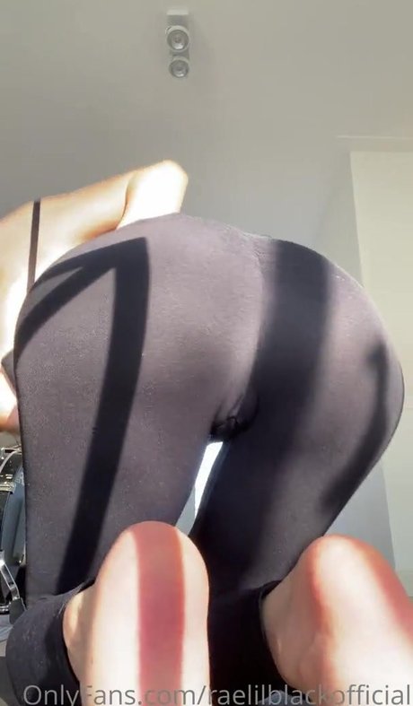 RaeLilBlack hd pornstar pictures