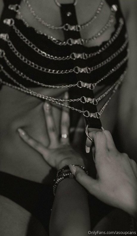 soupinhercan free model photo