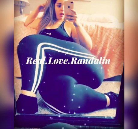 itsRandalin beautiful model pic