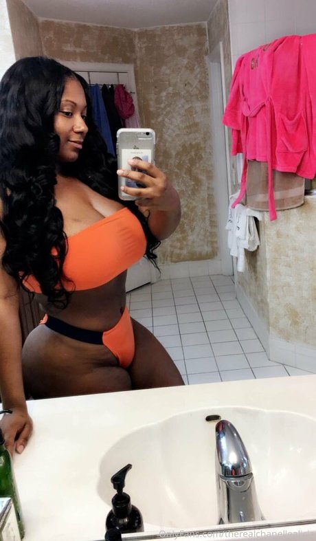 hands onlyfans beautiful nude img