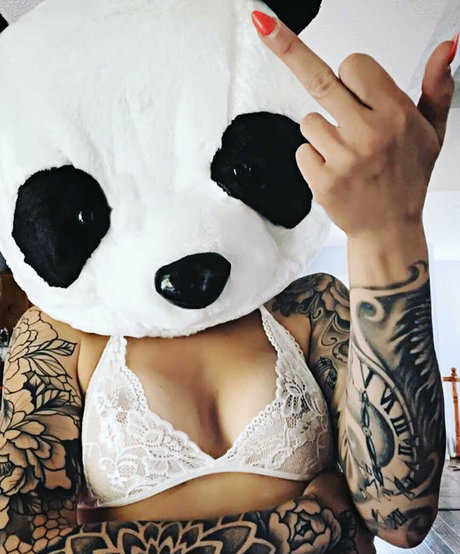 inkedariesgirl high quality actress pics