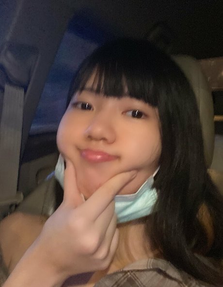 Moiicos43 model high quality images