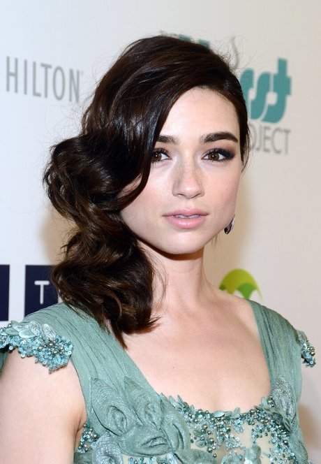 Crystal Reed model best pics