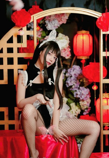 Dango Meaw exclusive actress pic