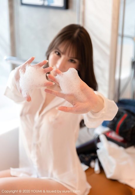 Zhou Yuxi star archive