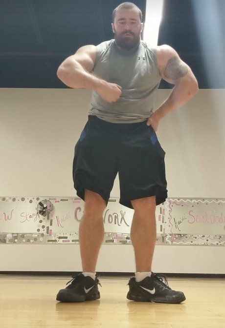 beefbeast sex model image