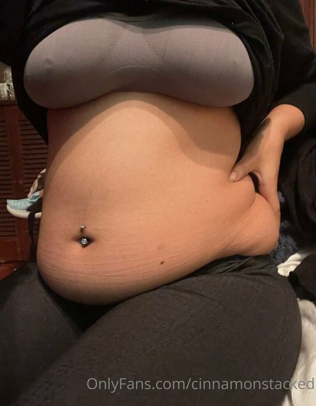 cinnamonstacked exclusive star photos