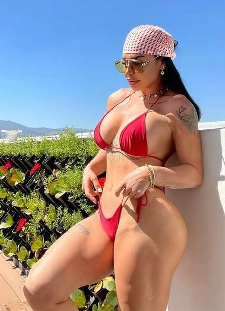 Lis Vega pretty model images