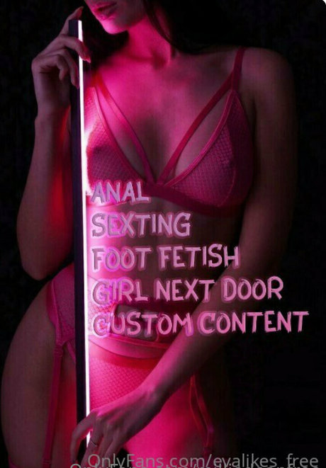 milliedeanfree pornstar nude photos