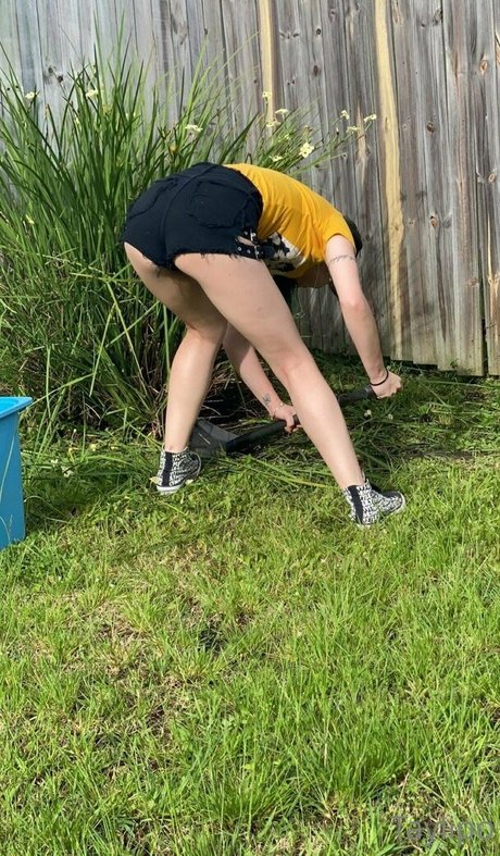 taylipo star naked pictures